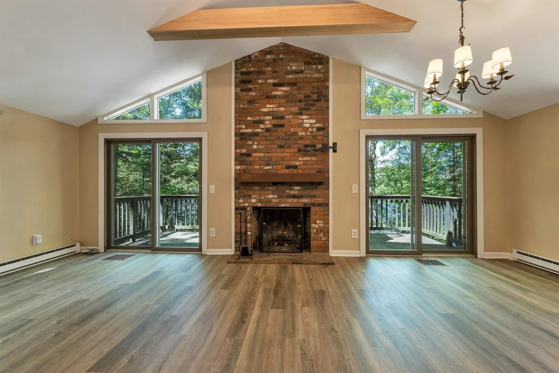 Photo of 309 Stocker Pond