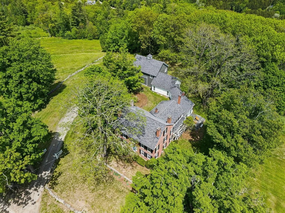Photo of 874 Middletown
