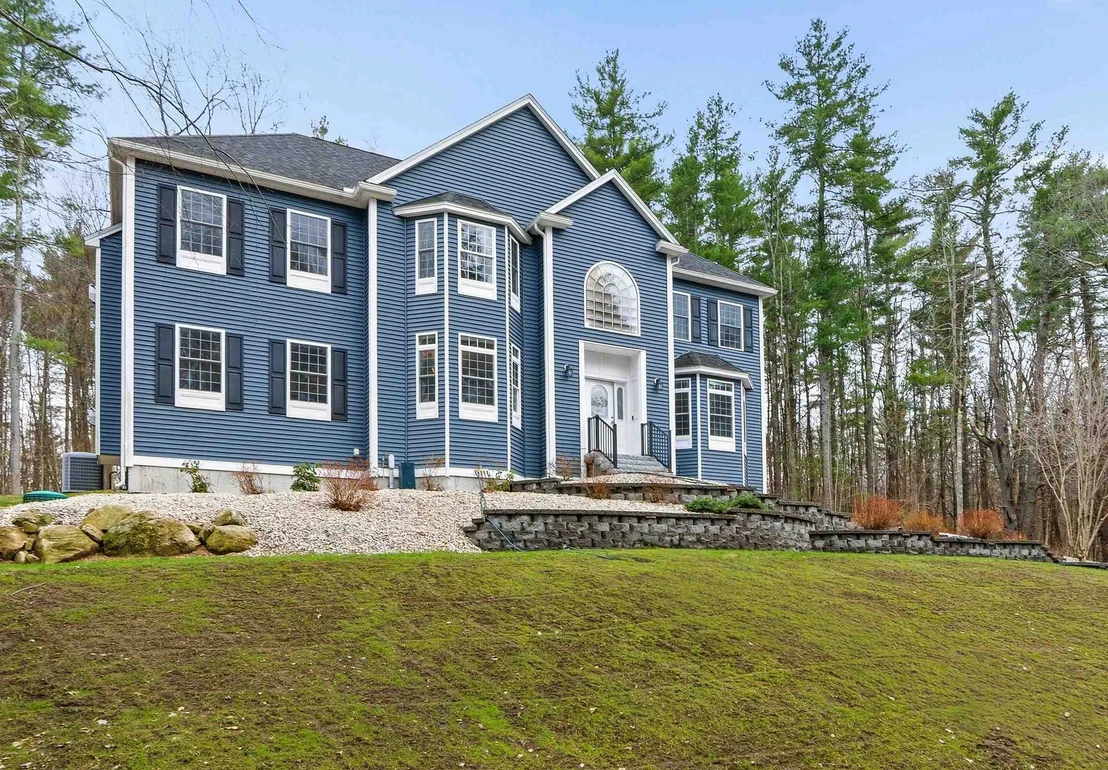 Photo of 18 Longmeadow