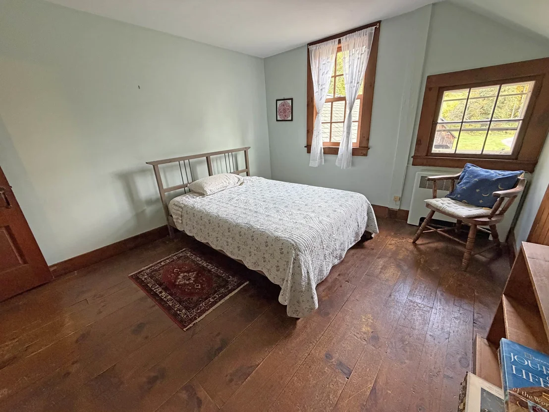 Photo of 220 Hale