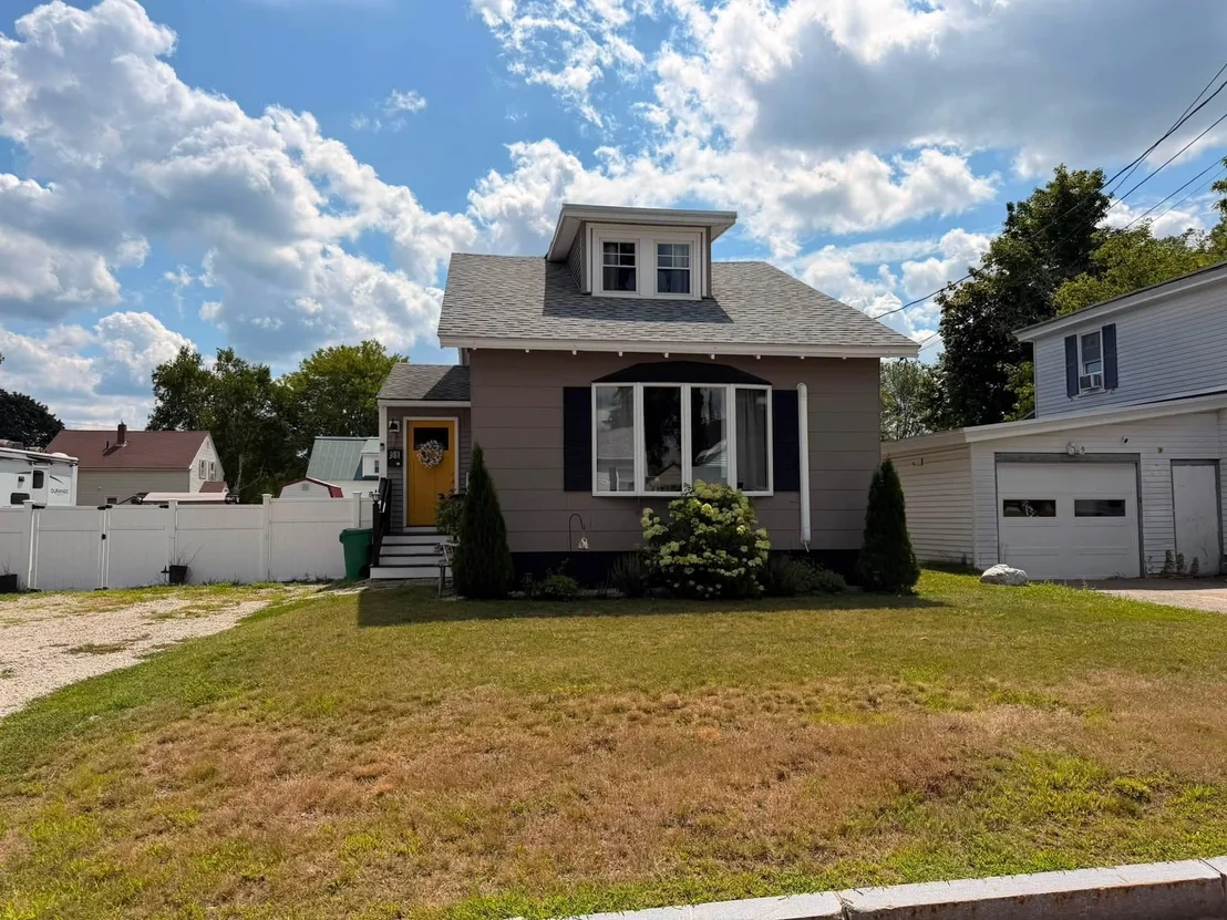 Photo of 98 Maple