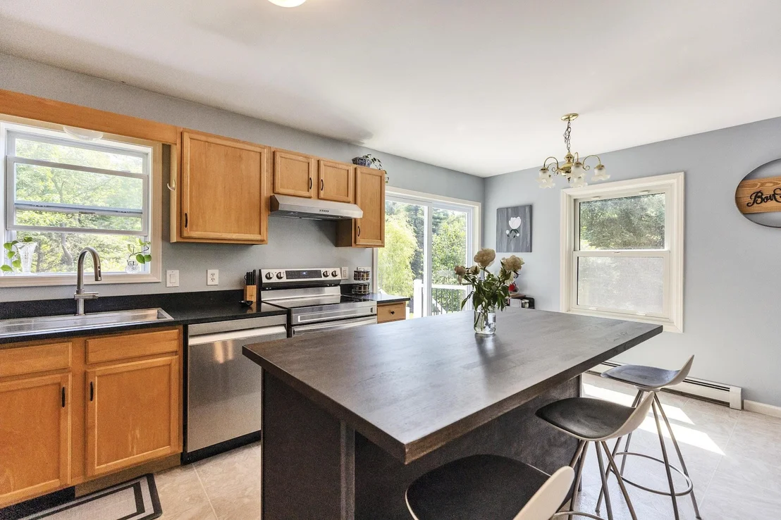 Photo of 229 Back Ashuelot