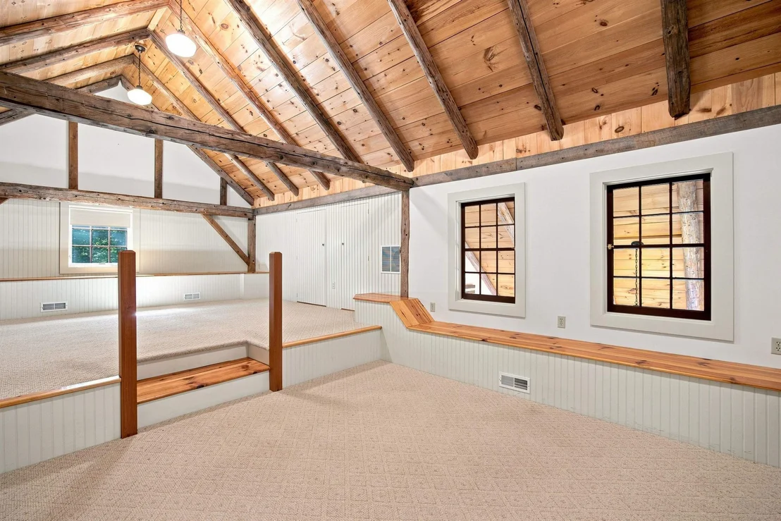 Photo of 369 Stoddard