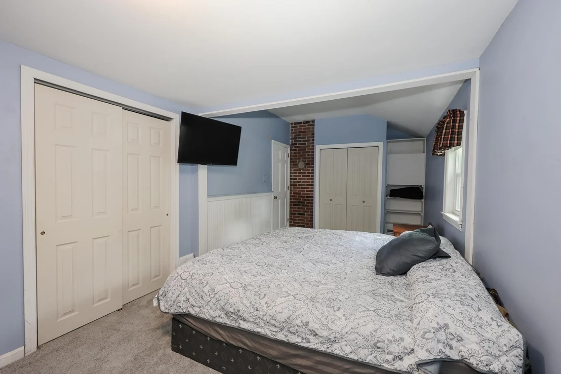 Photo of 9 Riverside