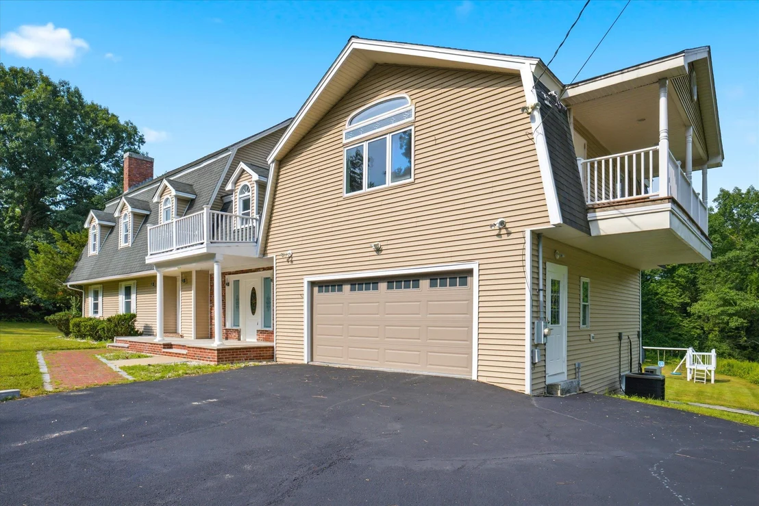 Photo of 4 Hilltop