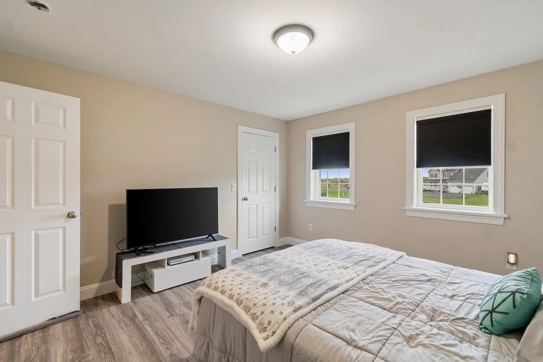 Photo of 8 Meadow View