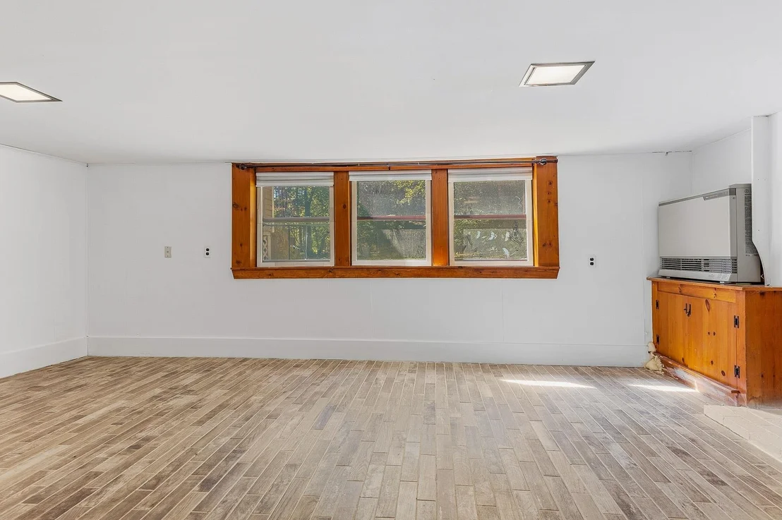 Photo of Unit D at 20 Epping