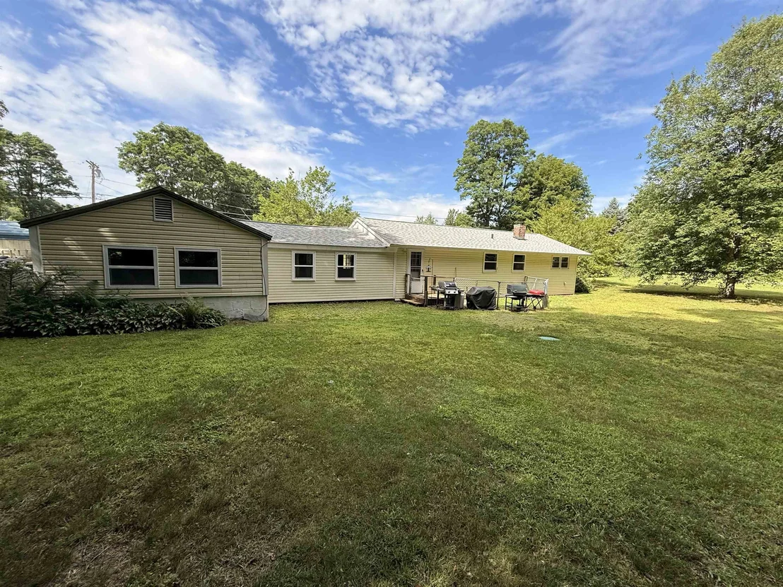 Photo of 759 Pond