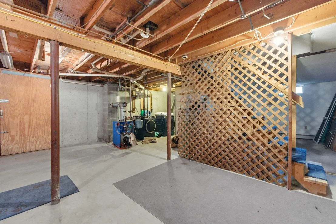 Photo of 299 Concord