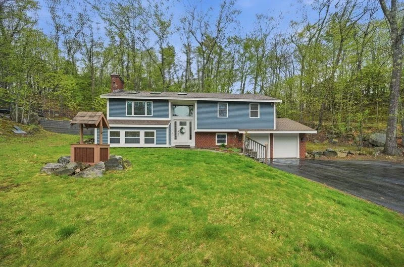 Photo of 10 Hillside