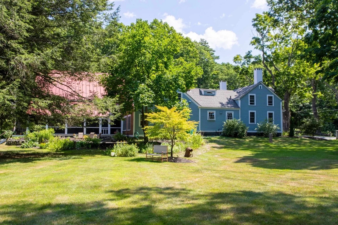 Photo of 83 Walnut