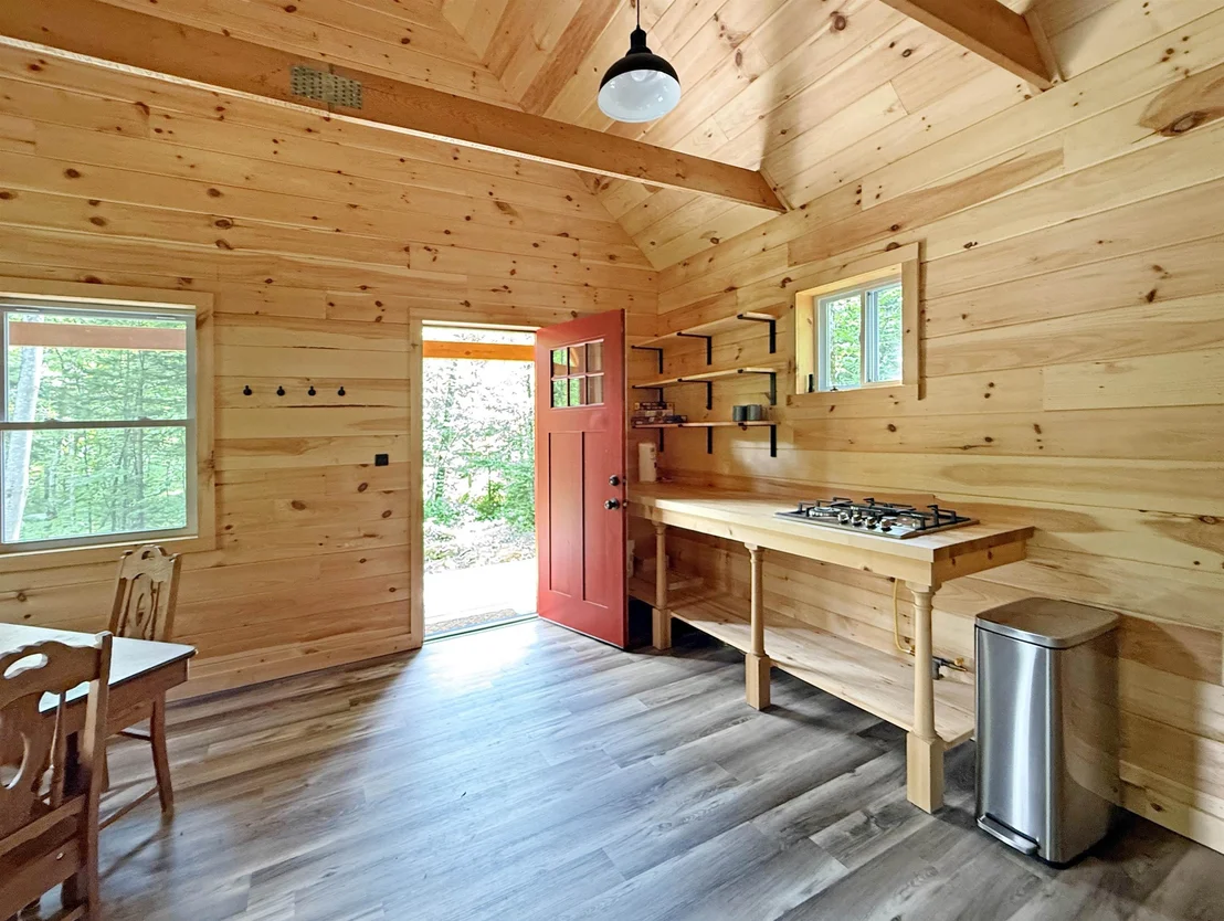 Photo of 564 Eagles Nest