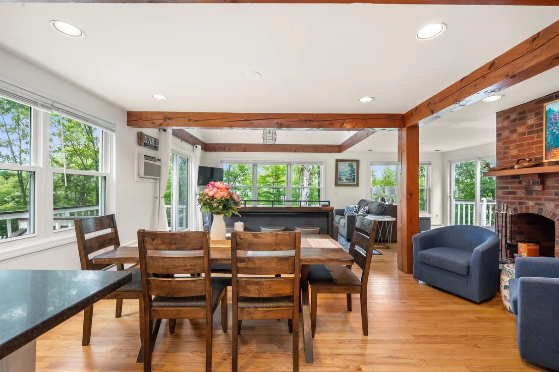 Photo of 10 Lakeview