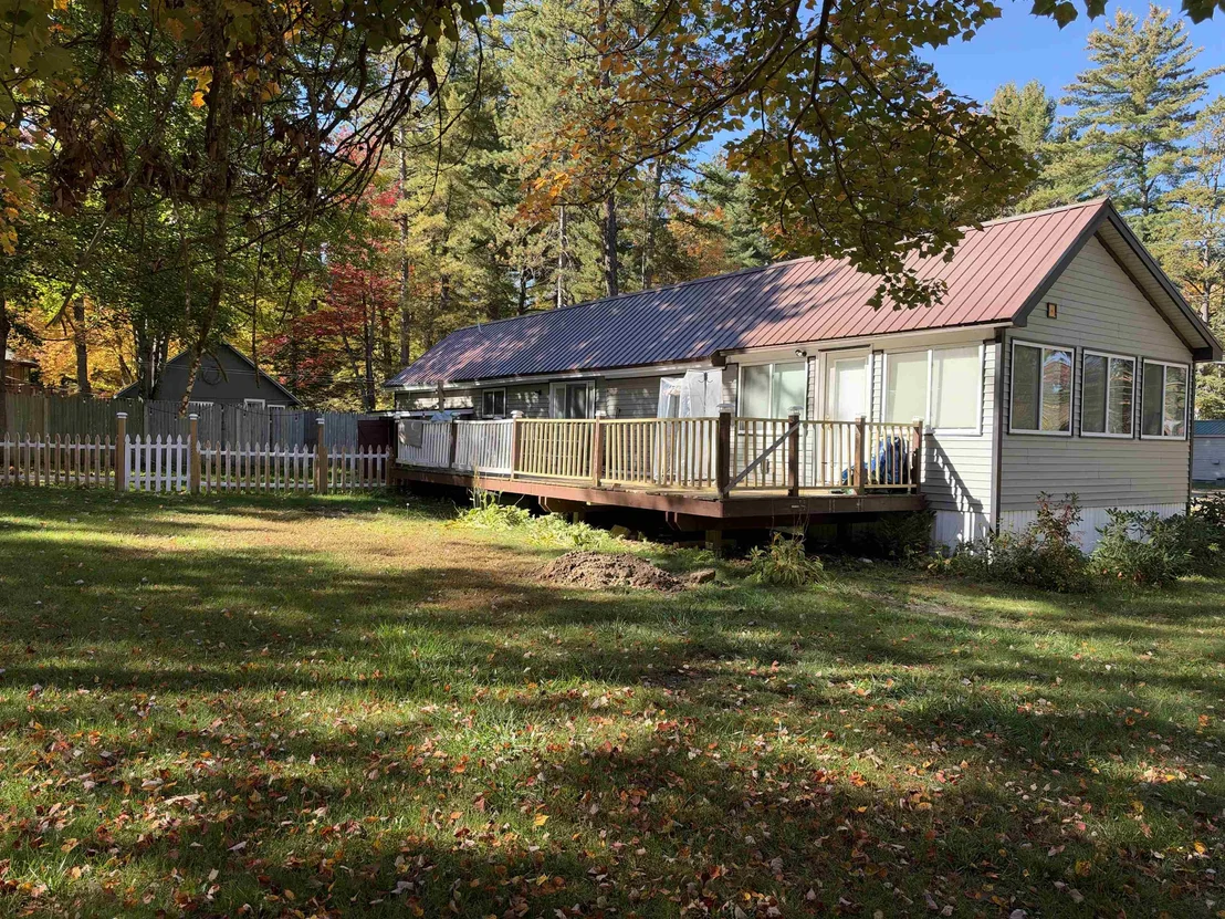Photo of 40 White Pond