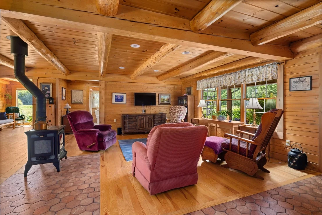 Photo of 611 Whitcomb Island