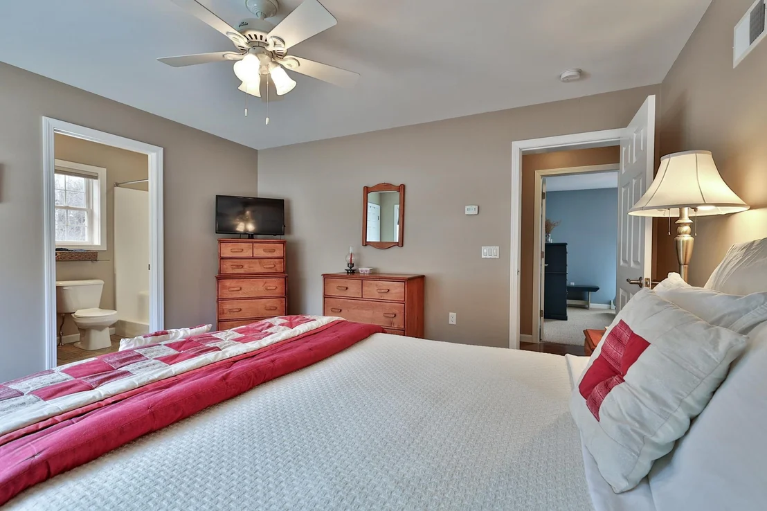 Photo of Unit A at 175 Overbrook
