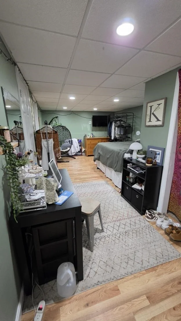 Photo of 2 Greenleaf
