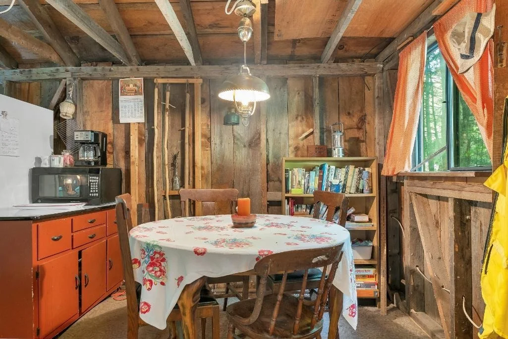 Photo of 32 Johnson Brook