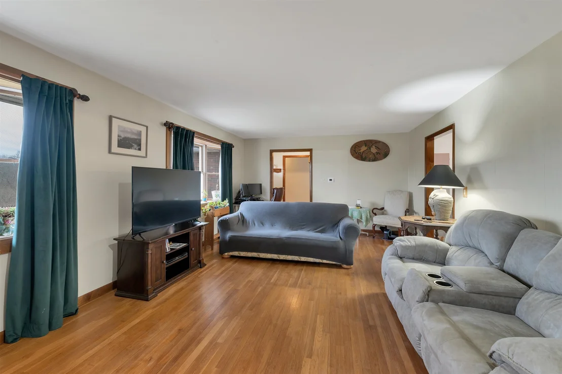 Photo of 44 Suncook Valley