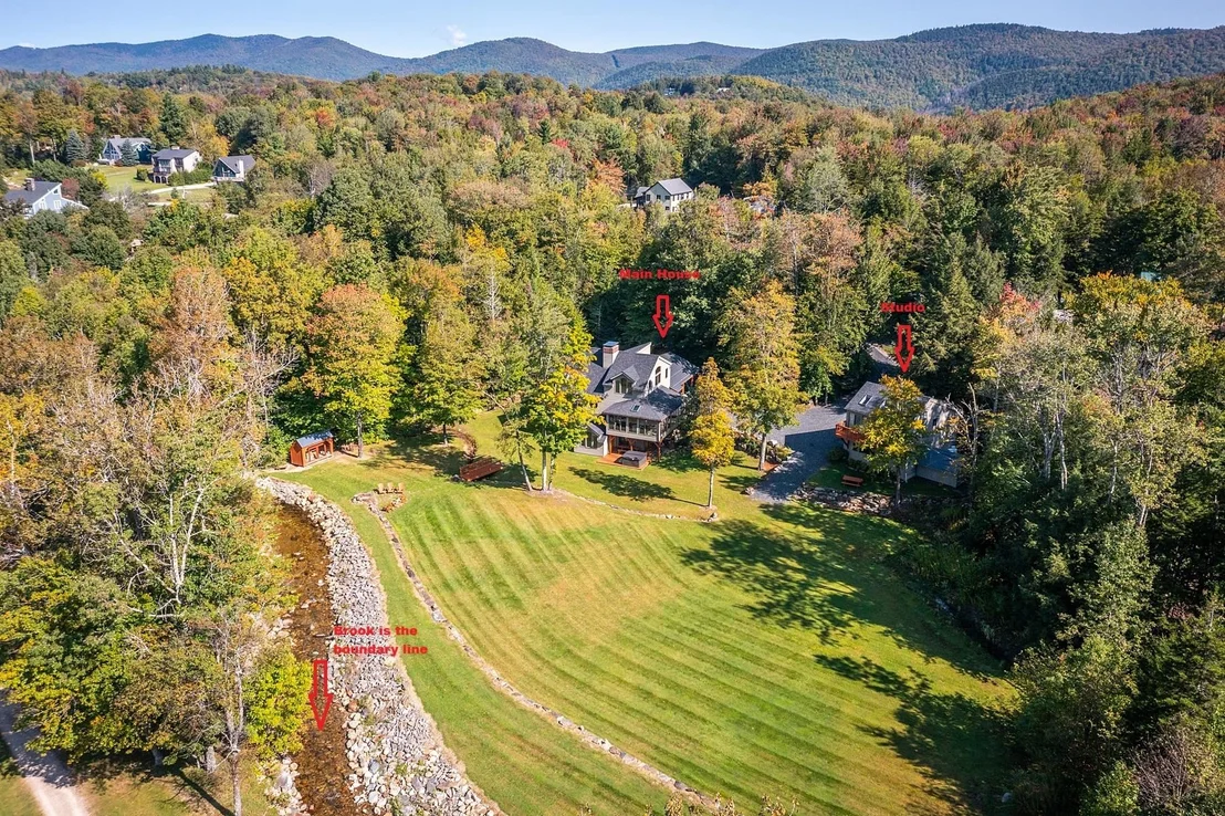 Photo of 426 Roaring Brook