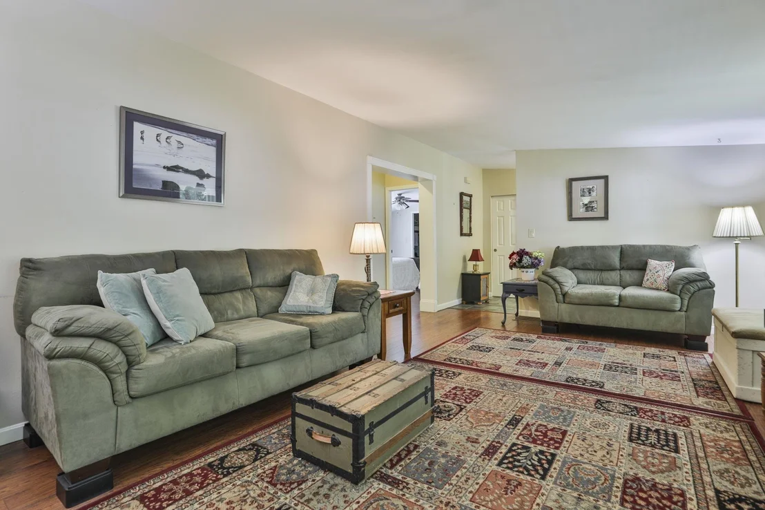 Photo of 8 Aberdeen