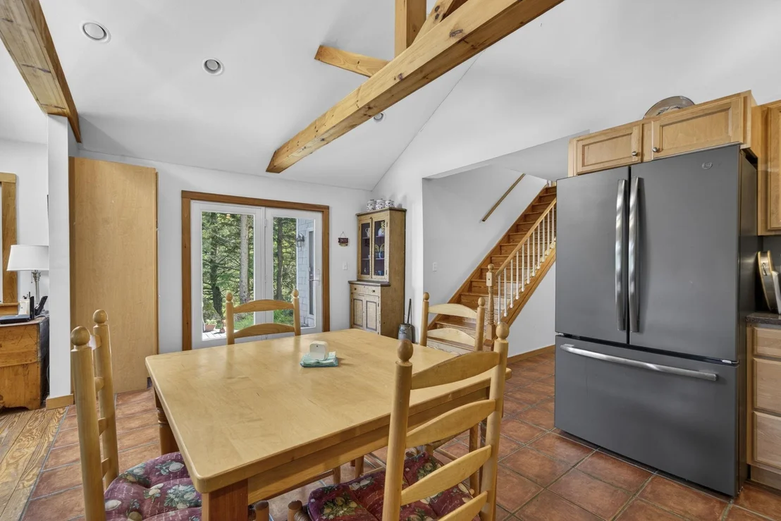 Photo of 2221 Valley