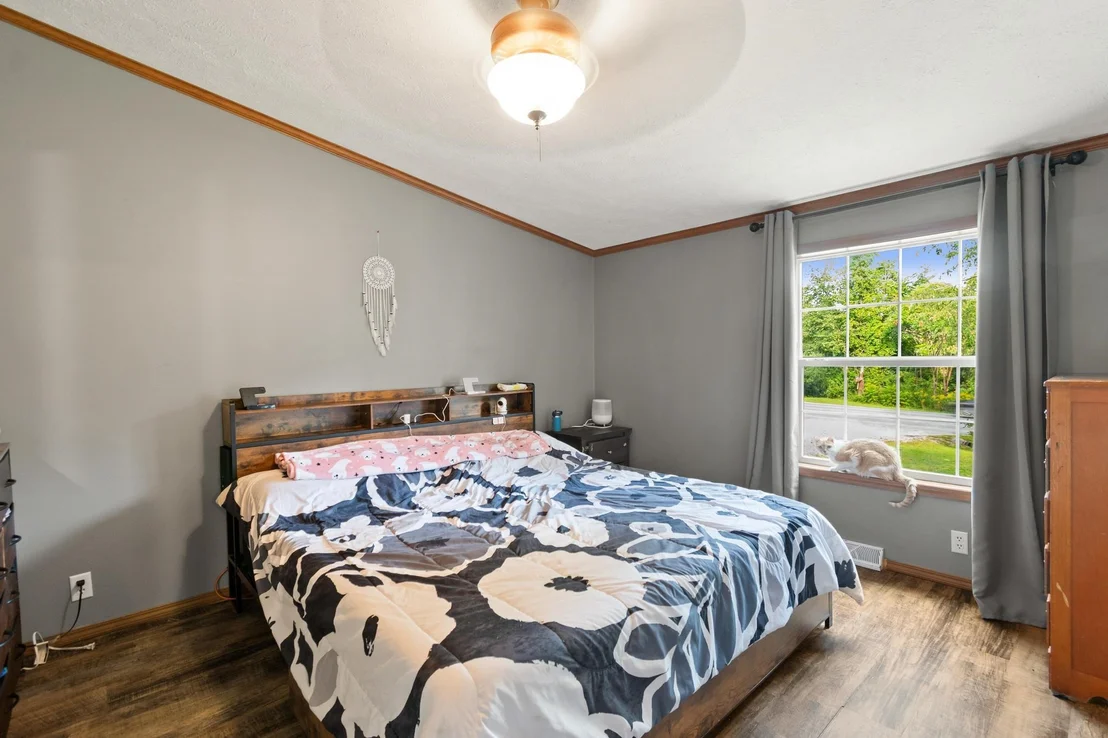 Photo of 1700 Highgate