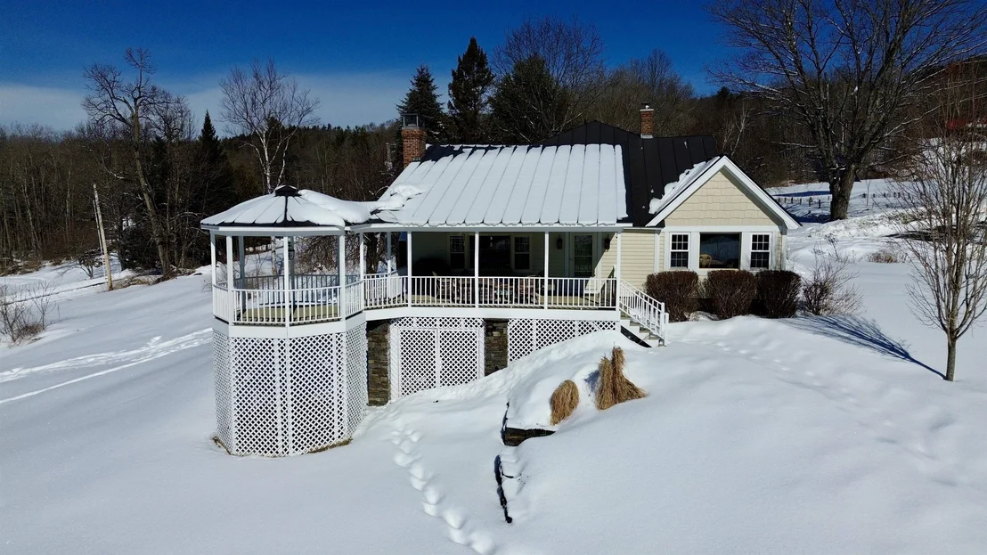 Photo of 441 Rhoades Hill