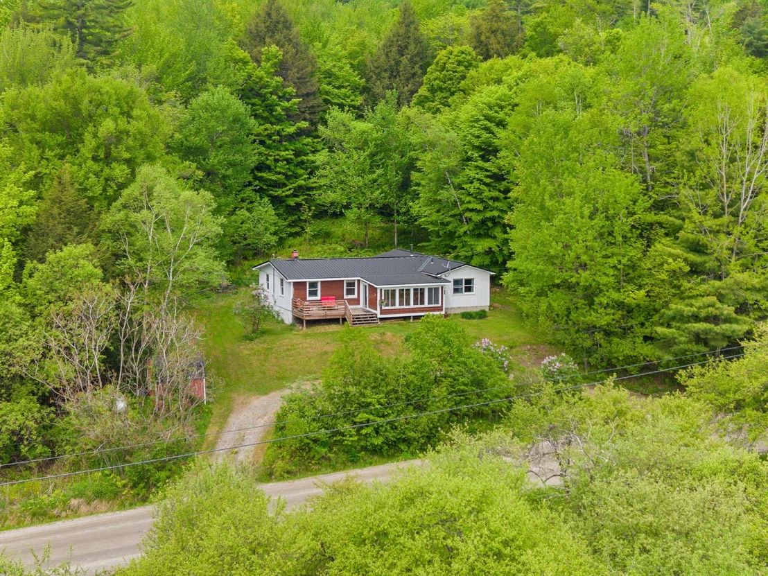 Photo of 387 Foote Brook