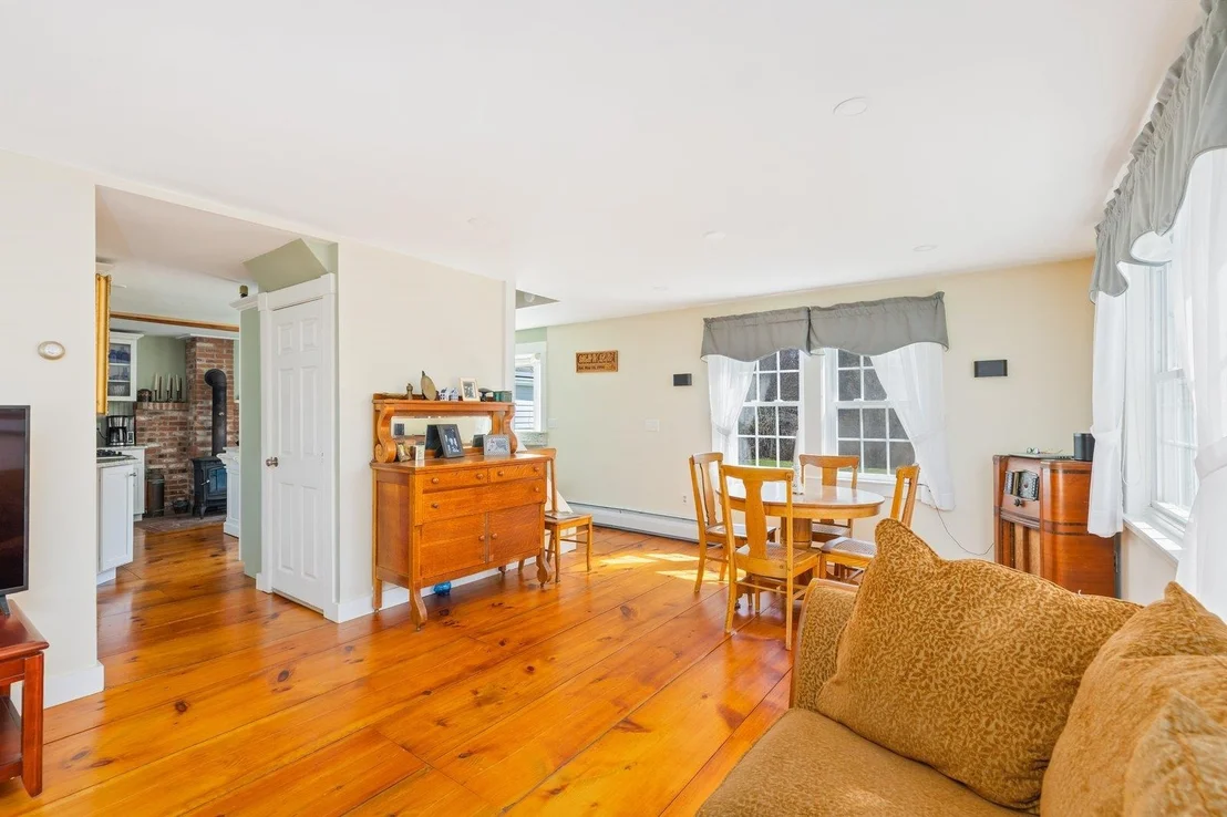 Photo of 660 Forristall