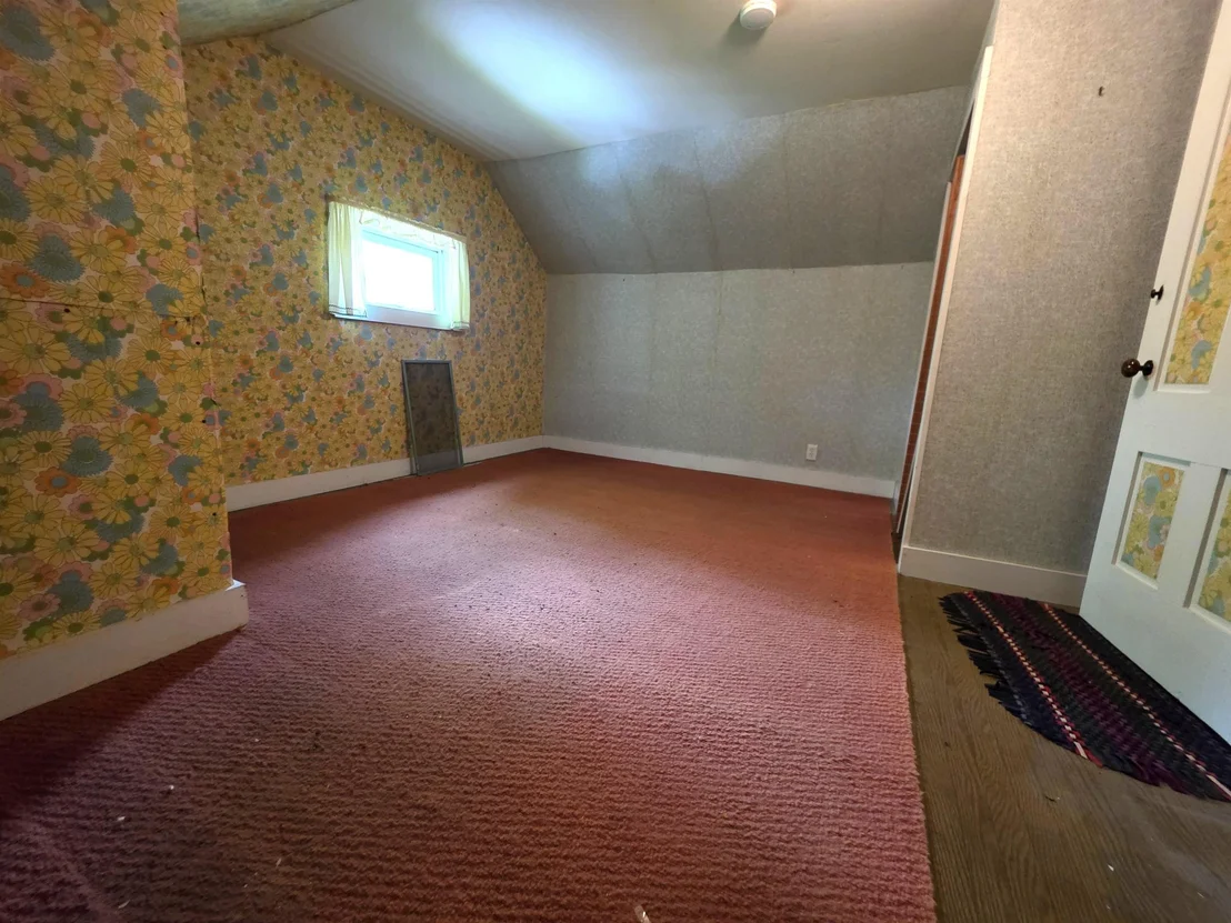Photo of 15 Maple