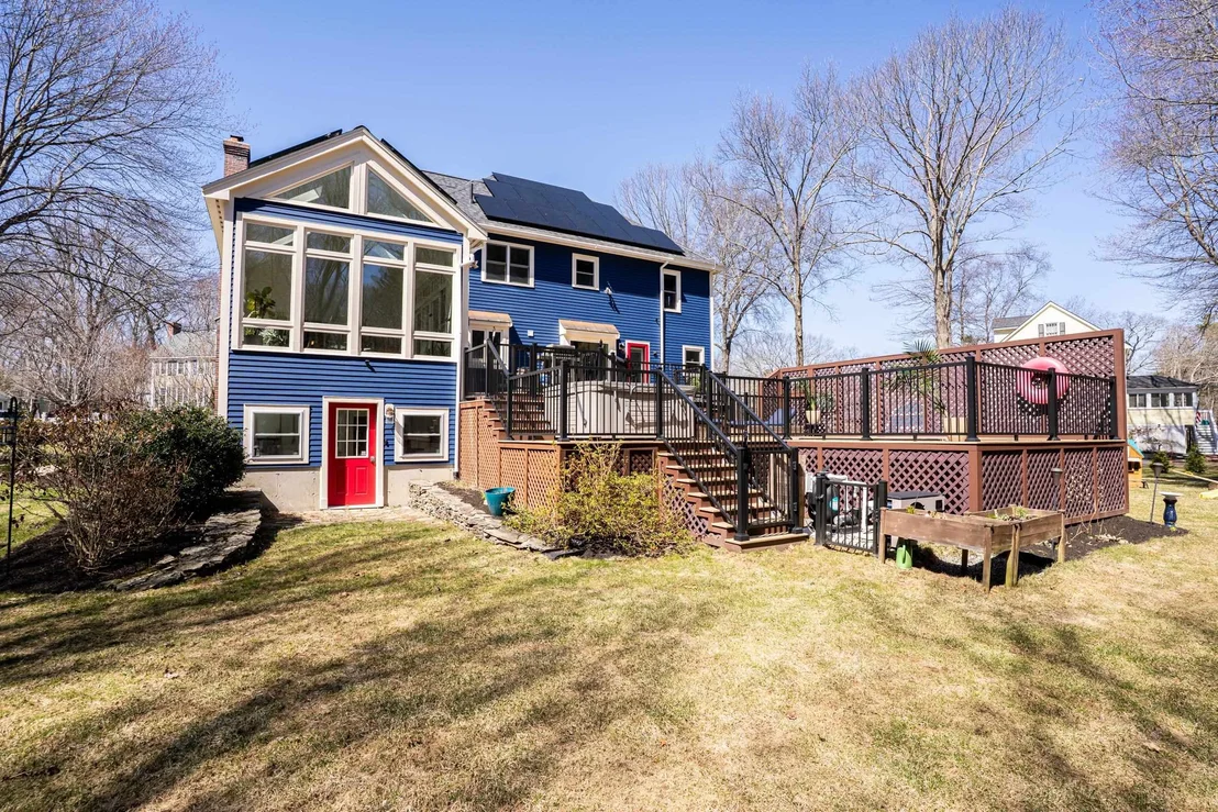 Photo of 37 Alexander