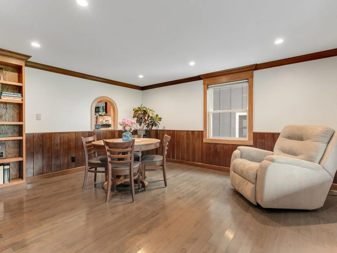 Photo of 1233 Satterly