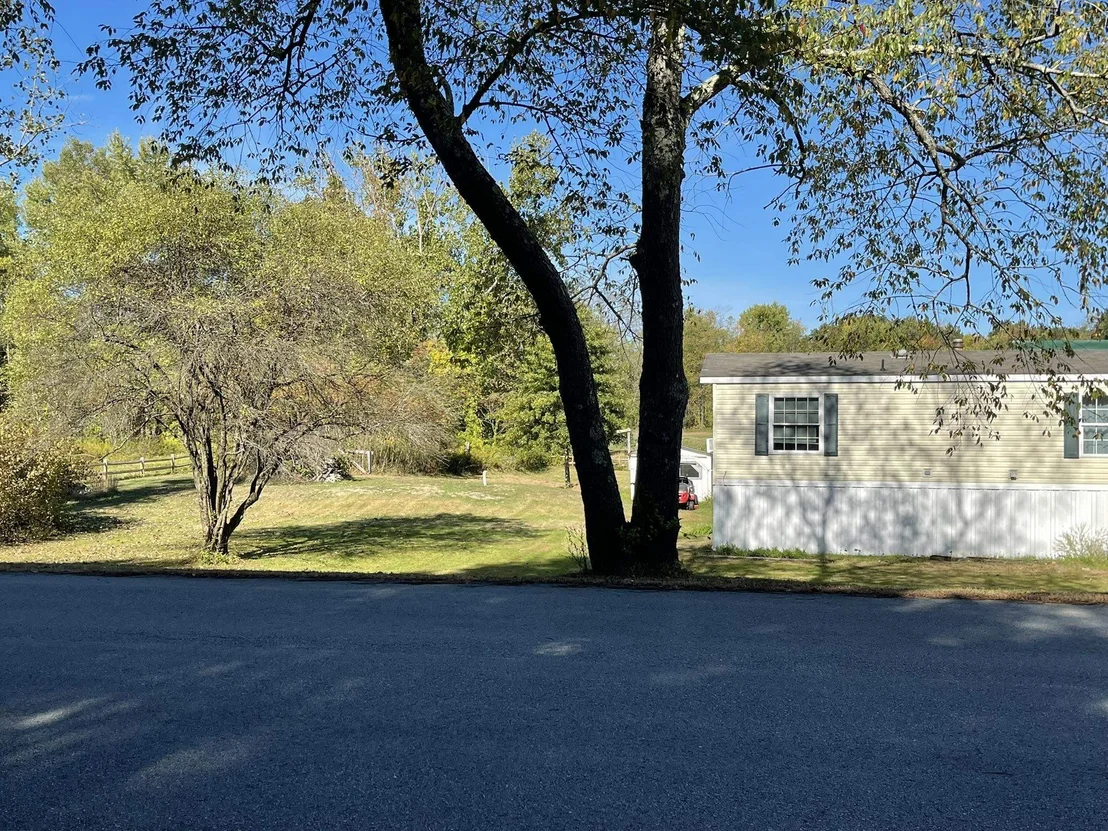 Photo of 19 Back Ashuelot