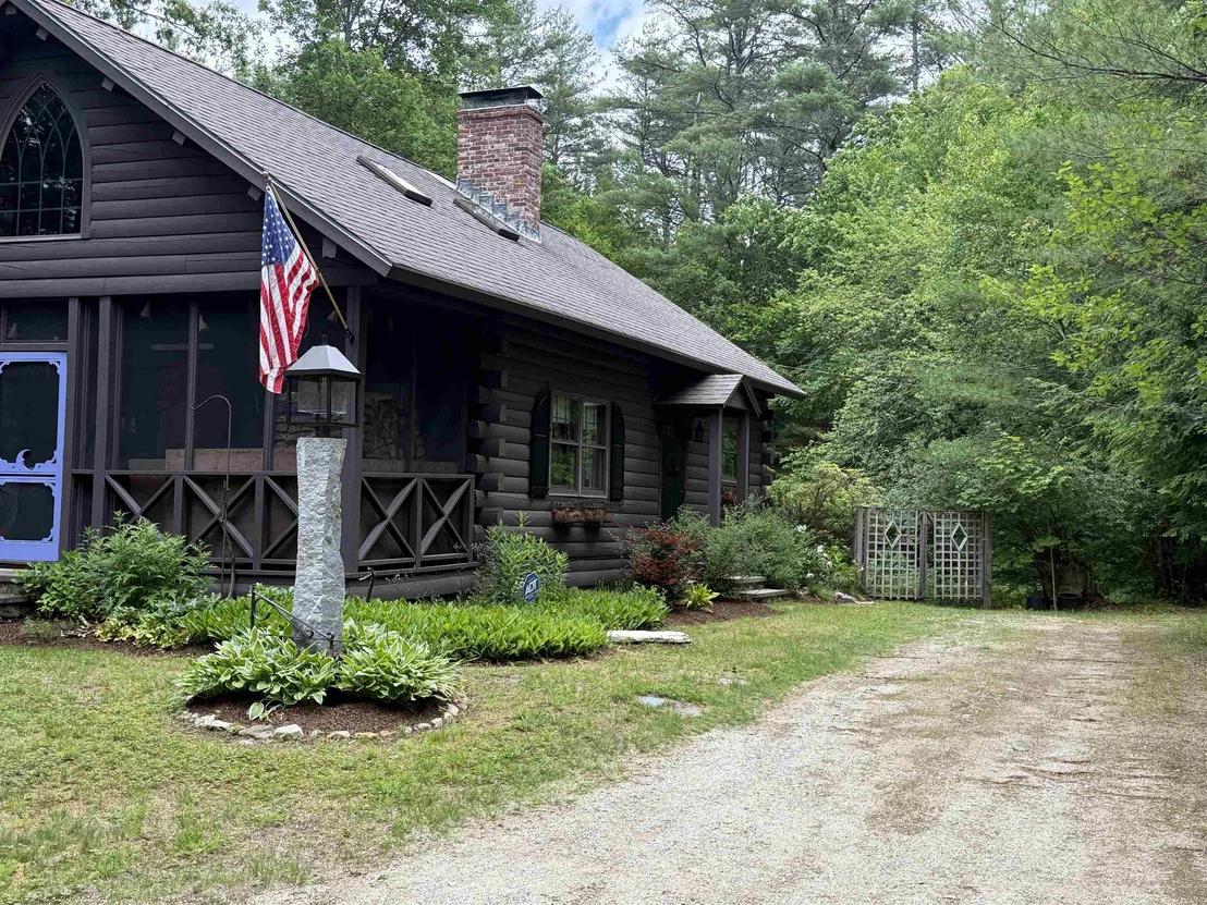 Photo of 38 Old Jaffrey