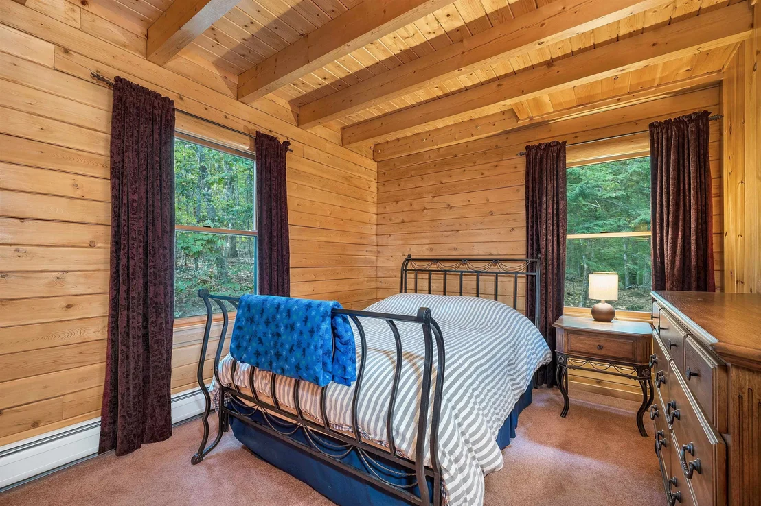 Photo of 40 Lindsley