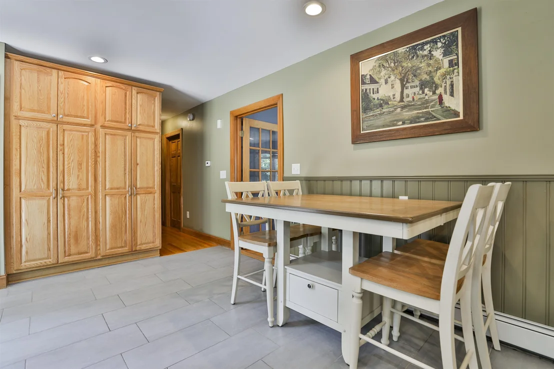 Photo of 61 Knollcrest