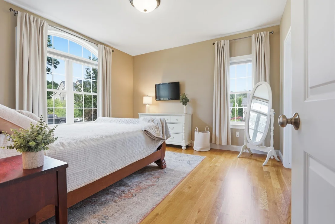 Photo of 28 Lamplighter