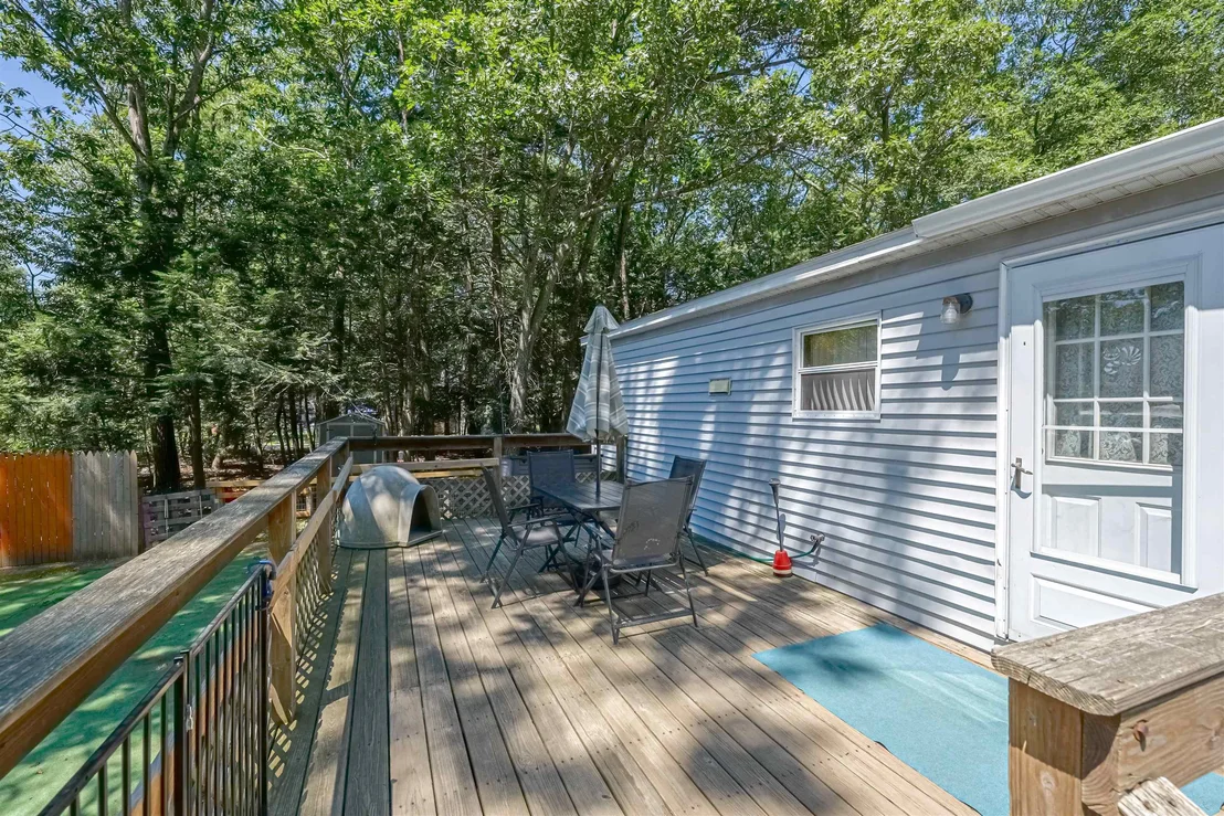 Photo of 20 Riverside
