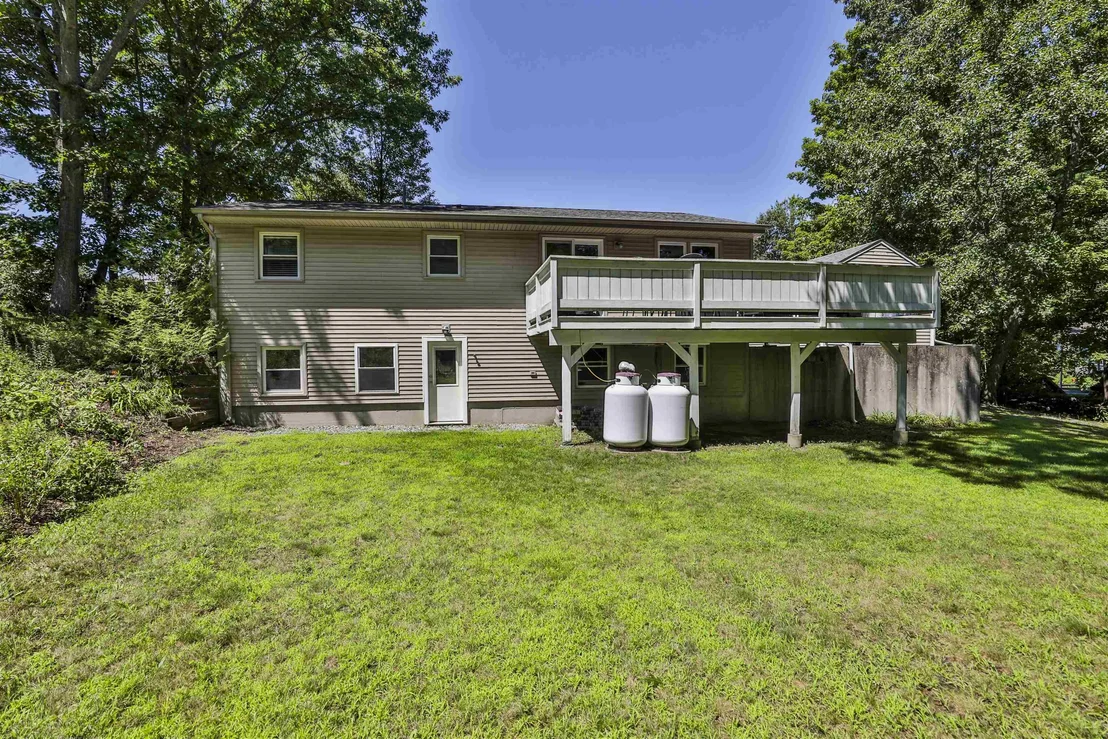 Photo of 61 Knollcrest