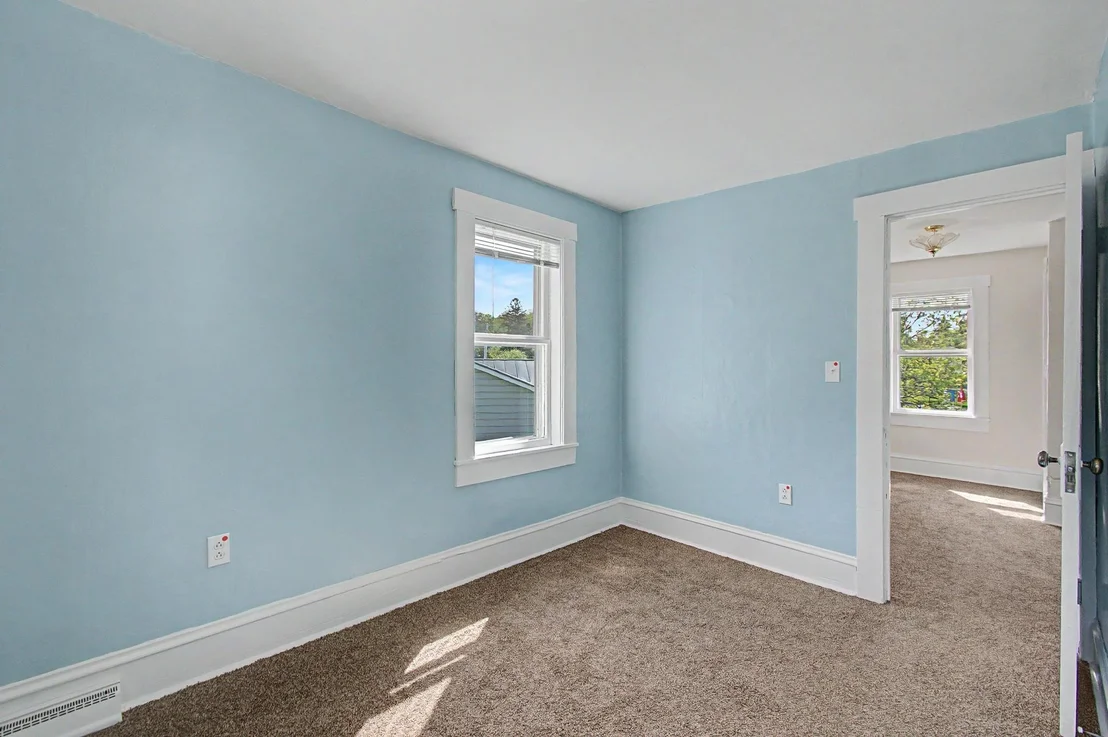 Photo of 64 Pine