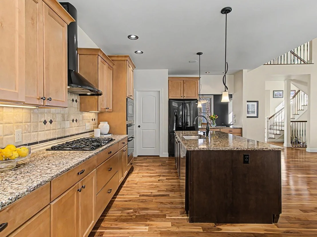 Photo of 232 Colden