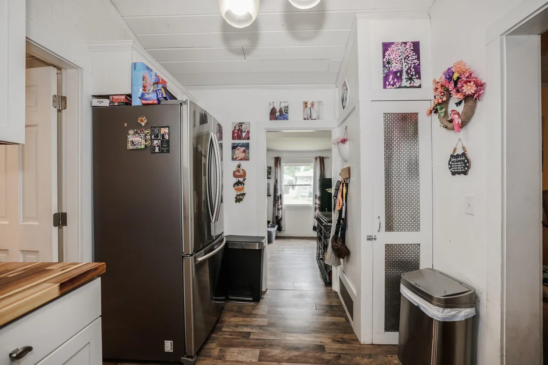 Photo of 42 Sarette