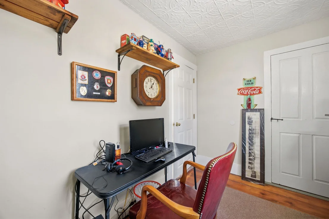 Photo of 33 Tanner