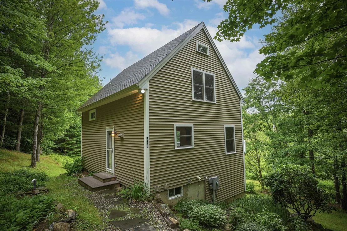 Photo of 570 Upper Meehan