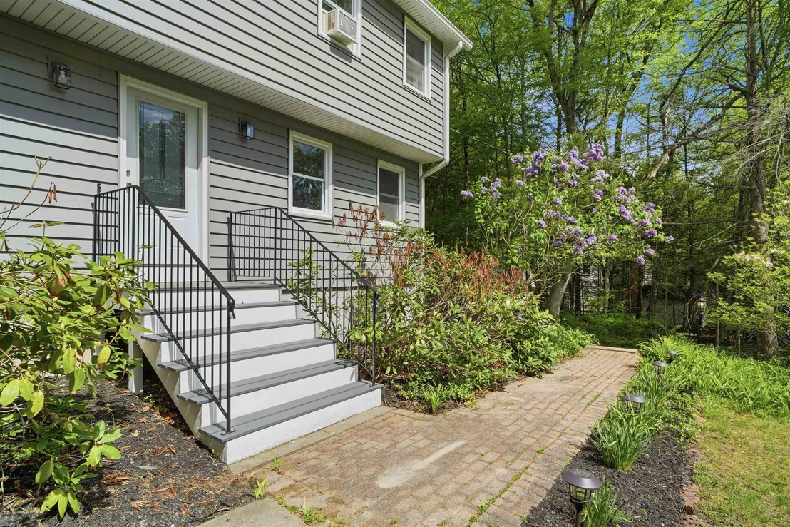 Photo of 7 Hampshire