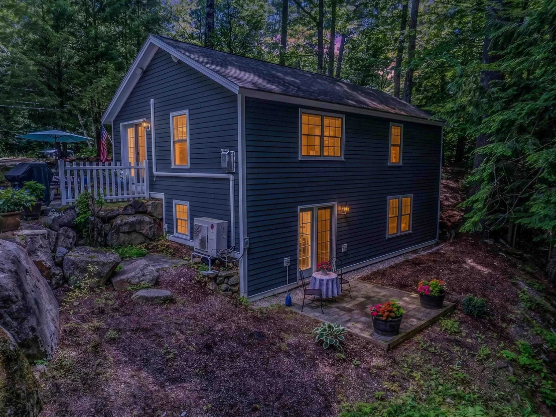 Photo of 32 Stoney Brook