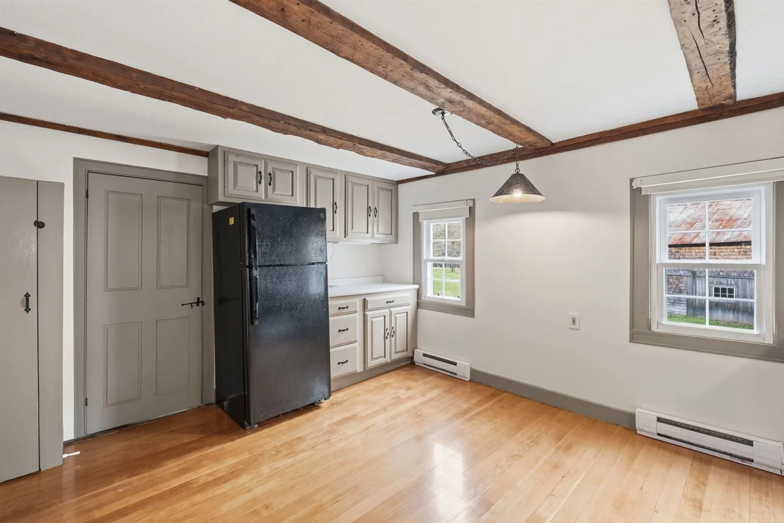 Photo of 275 Granite