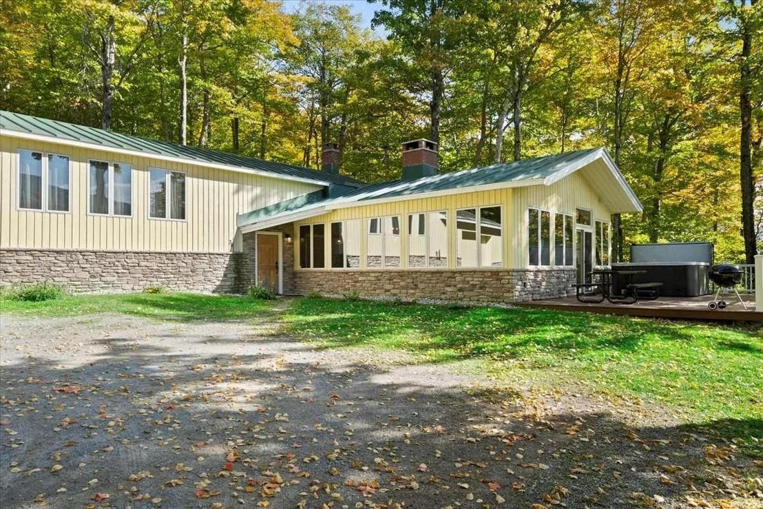 Photo of 34 Mountain View