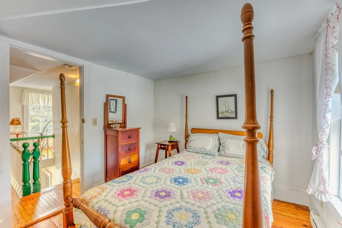 Photo of 249 Mountain View